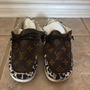 Brown Patterned Women's Slippers